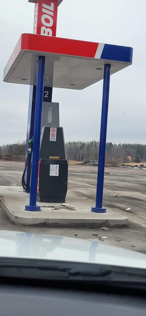 Teboil vahvistaa: Kaukalammin Teboilin maksuautomaatti revittiin irti Mäntsälässä